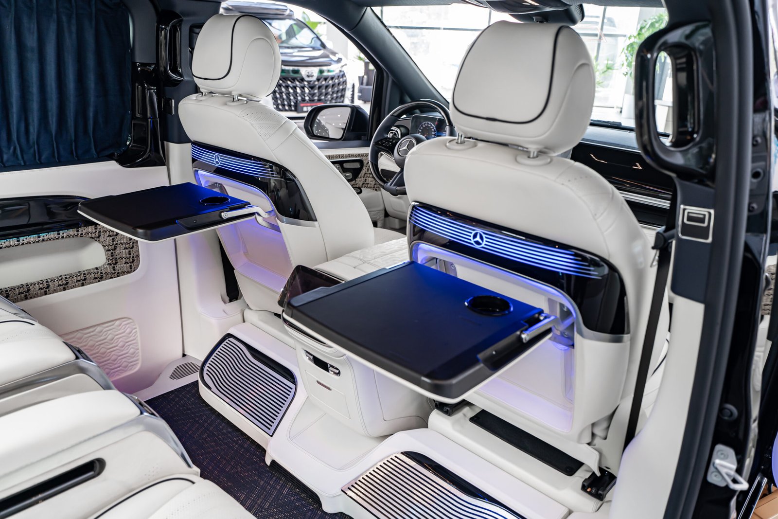 2026 Mercedes-Benz Vito 7-Seater High-Roof five-door Business Van - Image 7