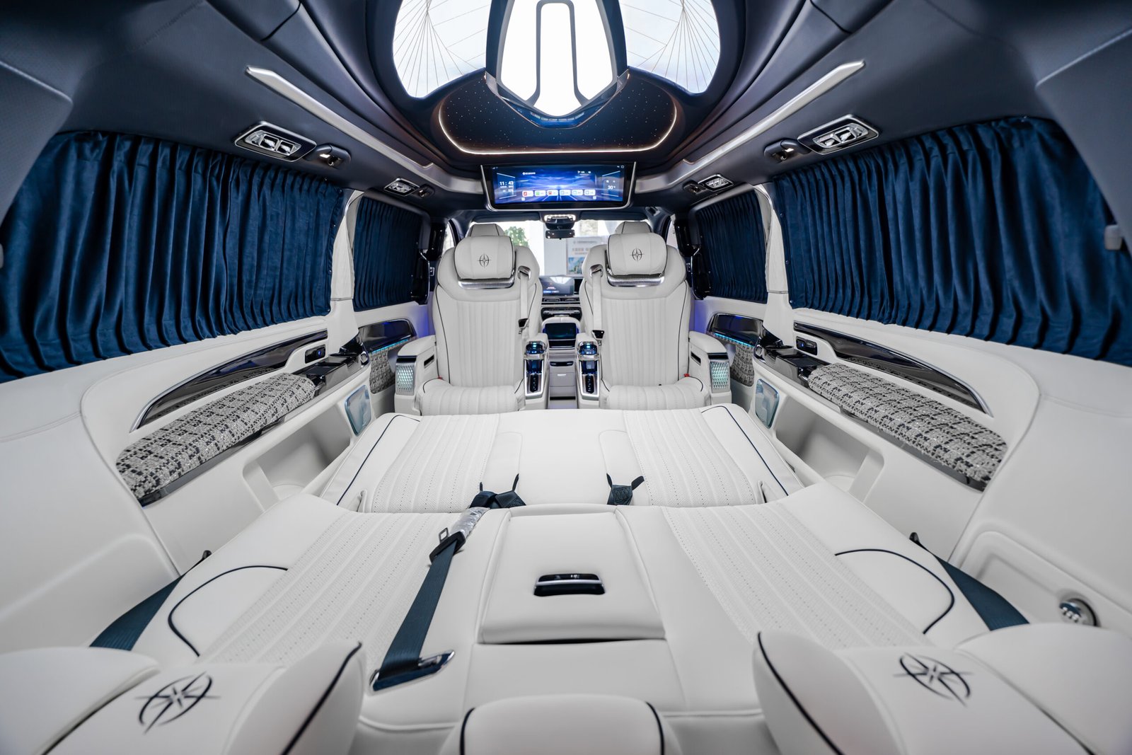 2026 Mercedes-Benz Vito 7-Seater High-Roof five-door Business Van - Image 10