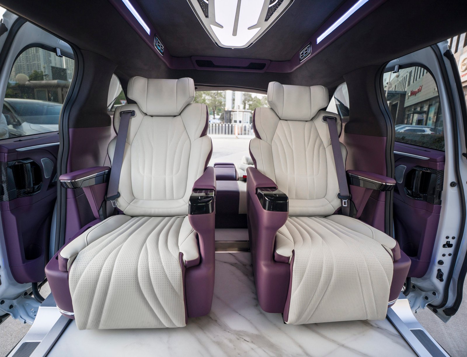 2026 Gemstar brand high-roof five-door Toyota (customized version) - Image 4