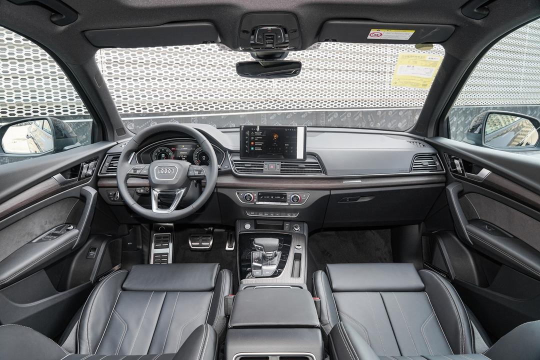 2026 Audi Q5L 40 TFSI - Image 4