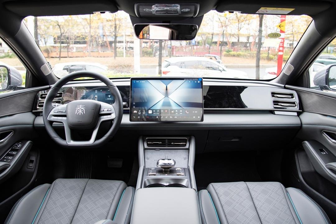 2025 BYD Qin L DM-i - Image 4