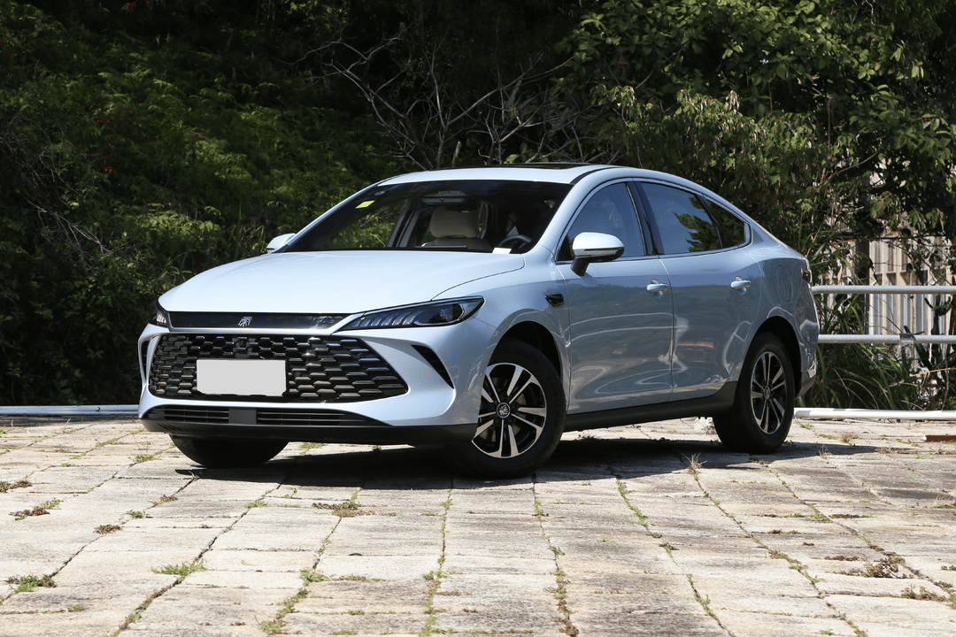 2025 BYD Qin PLUS DM-i - Image 3