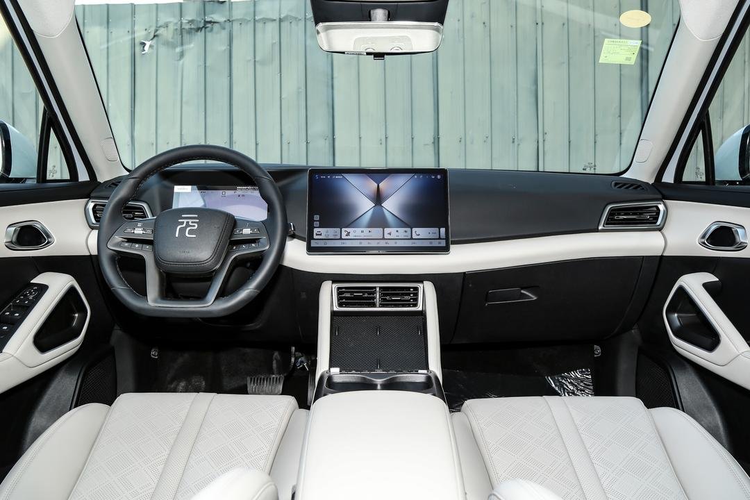 2025 BYD Yuan UP - Image 4