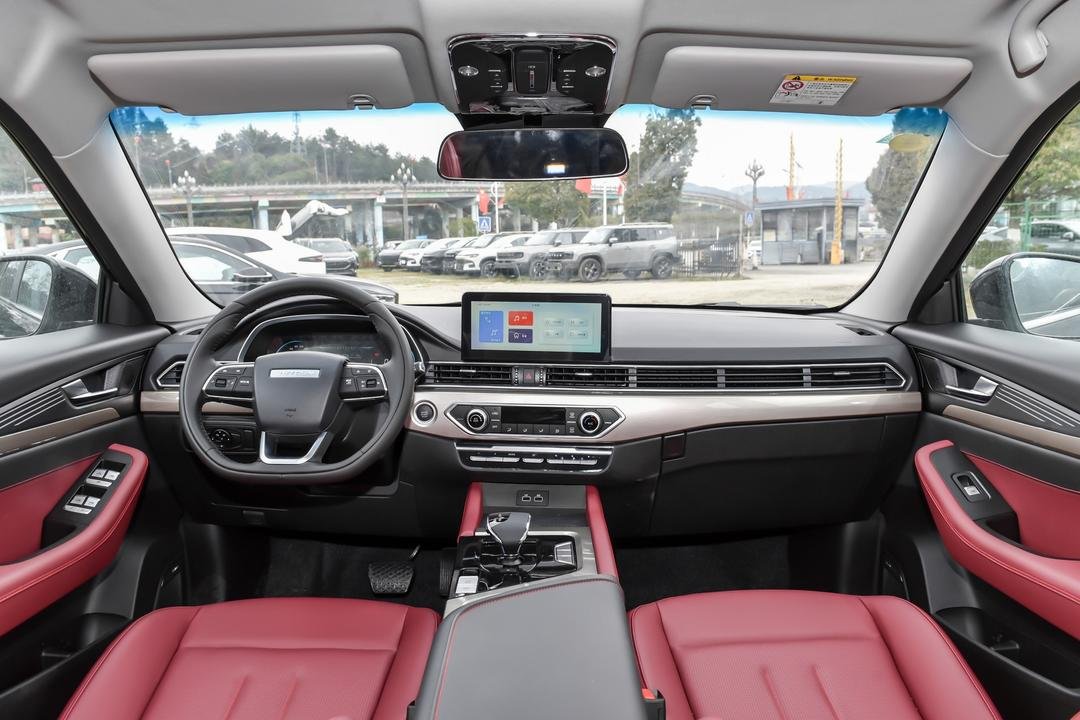 2025 Jetour X70L 1.5T - Image 4
