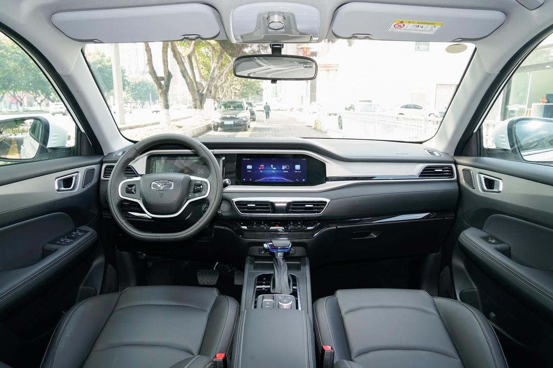 2025 Kaiyi Showjet 1.5L - Image 4