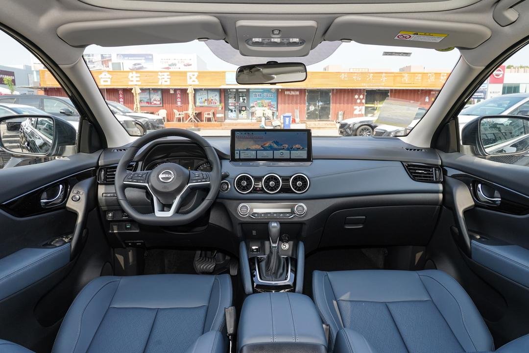 2026 Nissan Qashqai 2.0L - Image 4