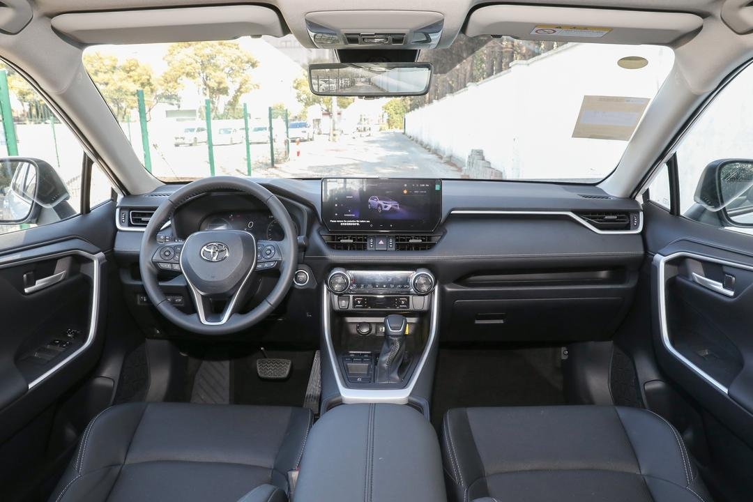 2026 Toyota Wildlander 2.0L - Image 4