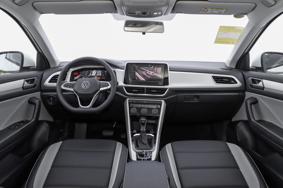 2026 Volkswagen T-Roc 300TSI - Image 4