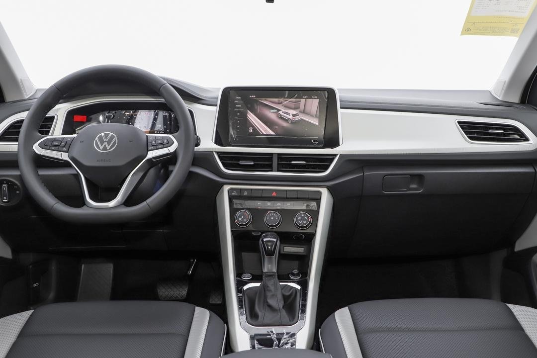 2026 Volkswagen T-Roc 300TSI - Image 5